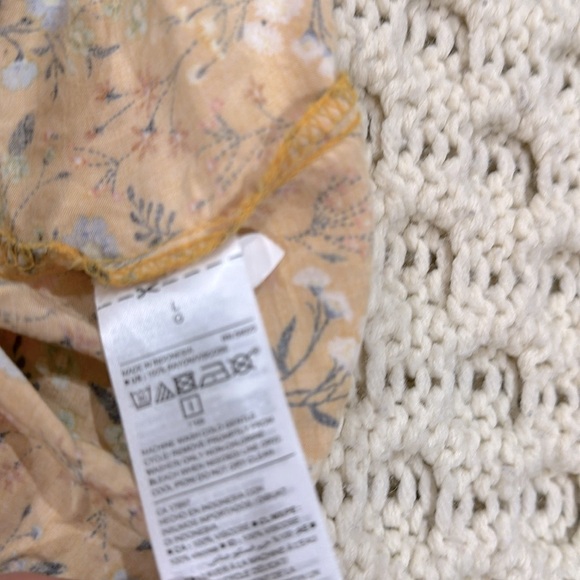 Old Navy Mustard Floral Dress size large - Picture 7 of 7
